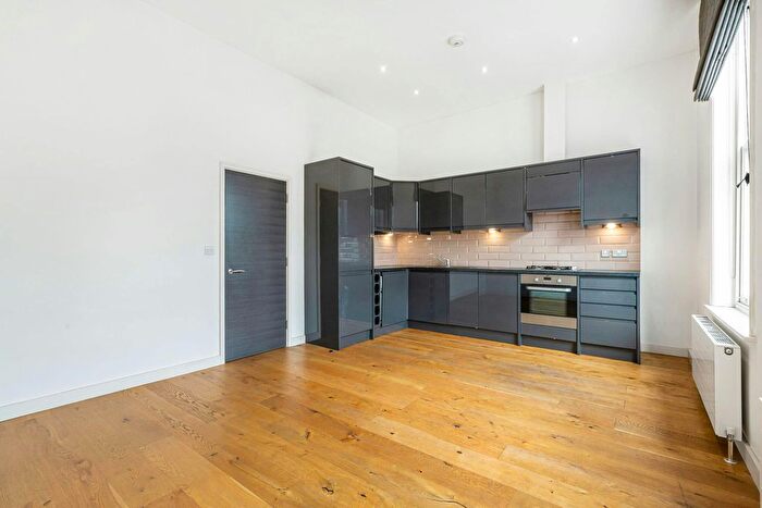 1 Bedroom Flat To Rent In Fulham Road, London, SW10