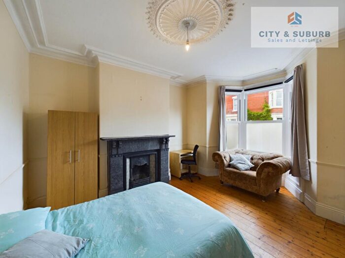 5 Bedroom Terraced House To Rent In Ripon Gardens, Newcastle Upon Tyne, Tyne And Wear, NE2