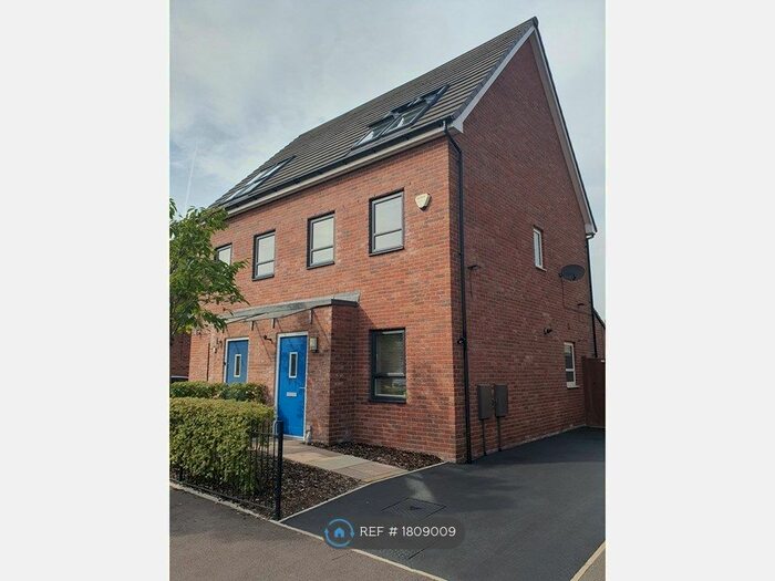 3 Bedroom Terraced House To Rent In Cowslip Close, Salford, M7