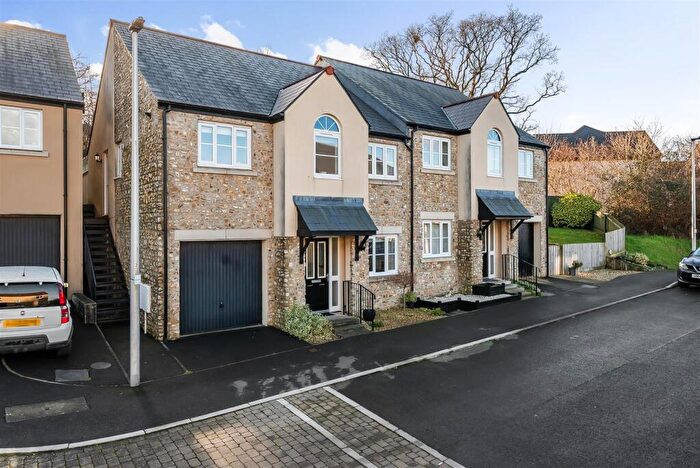 3 Bedroom House For Sale In Linseed Drive, Axminster, EX13