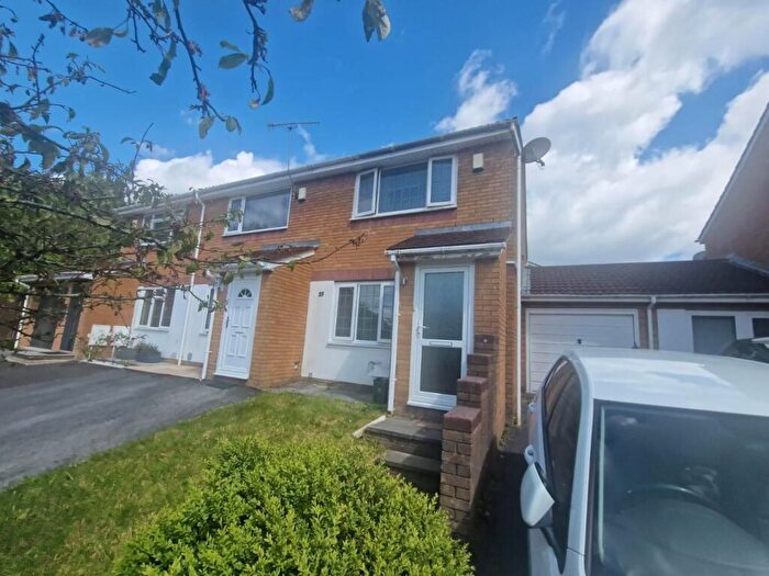 2 Bedroom End Of Terrace House To Rent In Pen Y Garn, Pentrechwyth, SA1