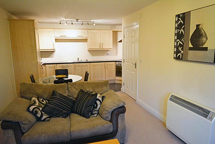 2 Bedroom Apartment To Rent In Oakwood Drive, Worsley, M28