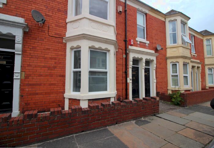 3 Bedroom Ground Flat To Rent In Hazelwood Avenue, Newcastle Upon Tyne, NE2
