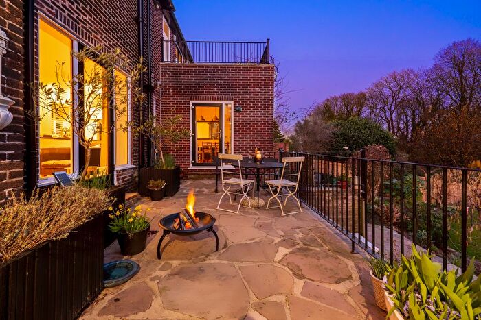 5 Bedroom Detached House For Sale In Dalegarth Avenue, Heaton, BL1