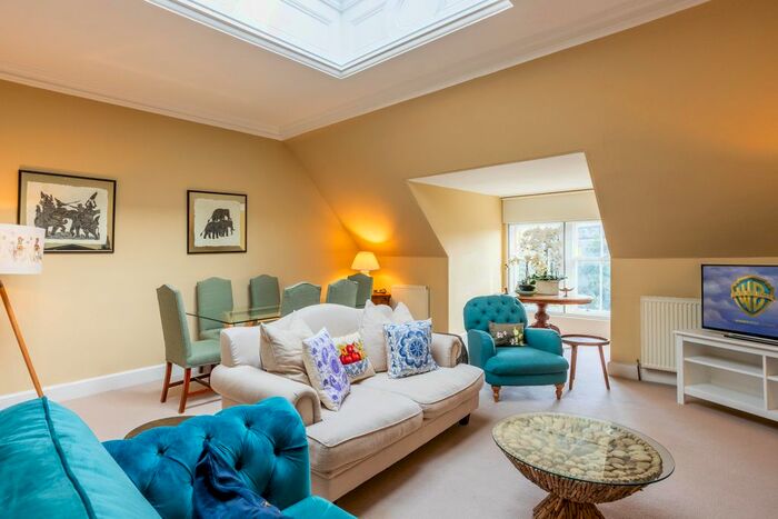 2 Bedroom Flat To Rent In Learmonth Terrace, West End, Edinburgh, EH4