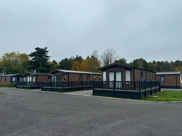 2 Bedroom Lodge For Sale In Newland, Epworth, Doncaster, DN9