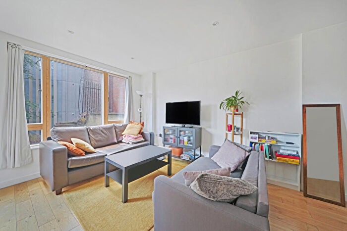 2 Bedroom Flat To Rent In - York Way, Hillmarton Conservation Area, N7