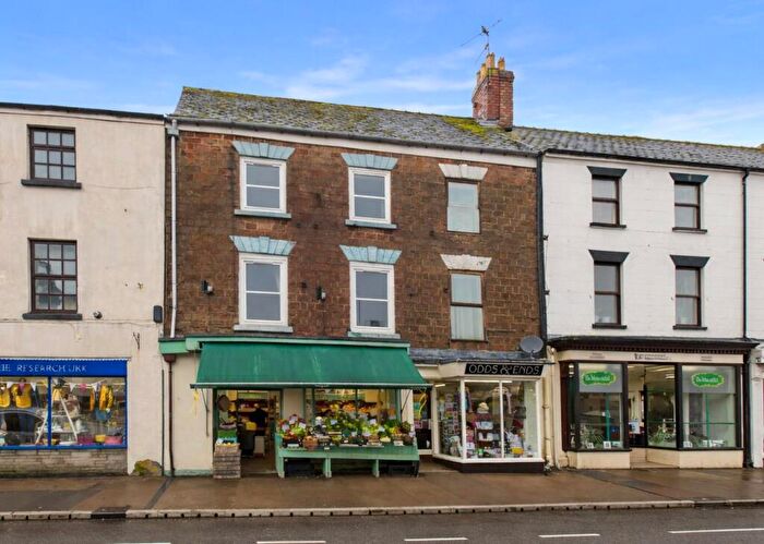 2 Bedroom Property For Sale In Market Place, Coleford, GL16
