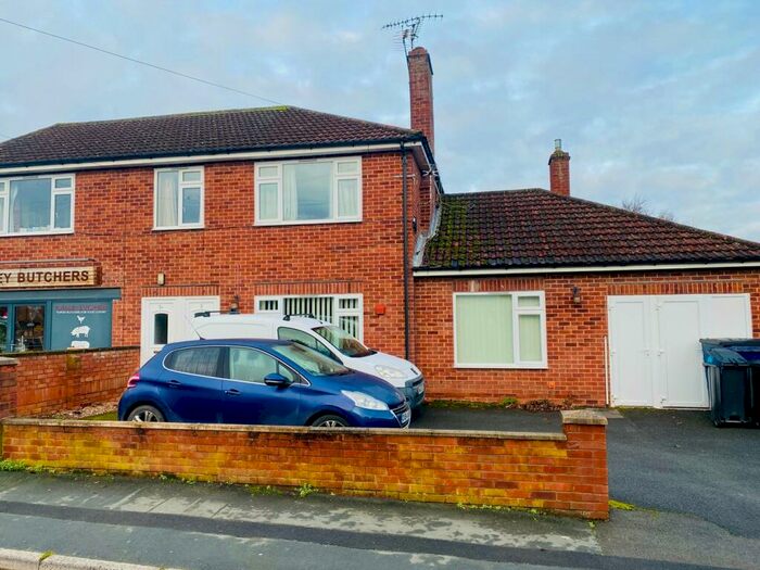 2 Bedroom Flat To Rent In Winchester Avenue, Tupsley, Hereford, HR1