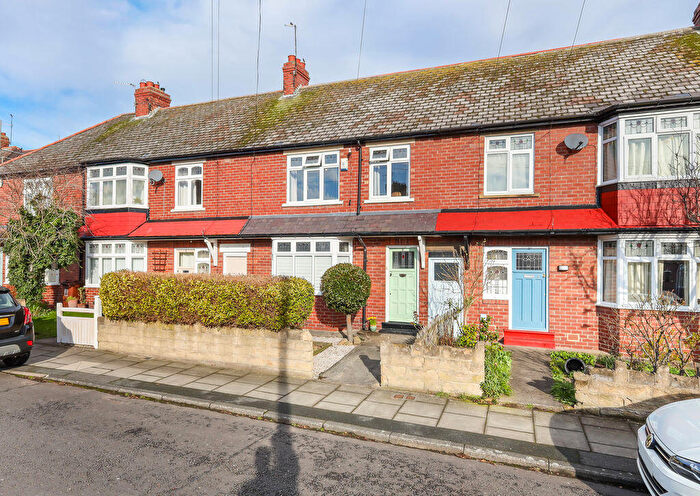 3 Bedroom Semi Detached House For Sale In Ridgewood Gardens, Gosforth, Newcastle Upon Tyne, NE3