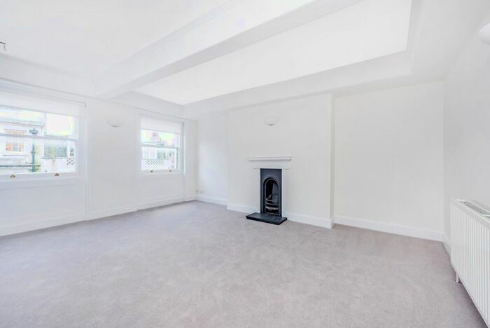 2 Bedroom Flat To Rent In Weymouth Street, London, W1G