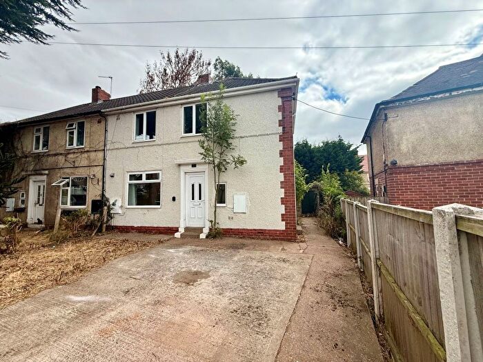 3 Bedroom Semi-Detached House For Sale In Peveril Close Kiveton Park, Sheffield, South Yorkshire, S26