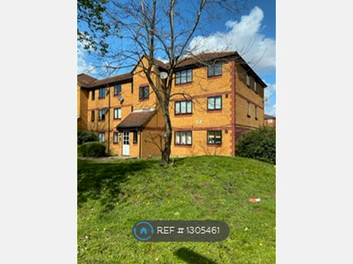 1 Bedroom Flat To Rent In Ruston Road, London, SE18