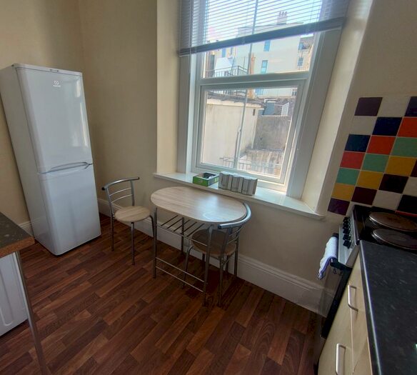 1 Bedroom Flat To Rent In Southside Street, Barbican *Available With The Zero Deposit Guarantee*, PL1