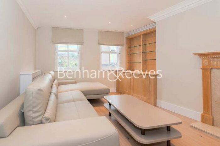2 Bedroom Flat To Rent In South End Row, Kensington, W8