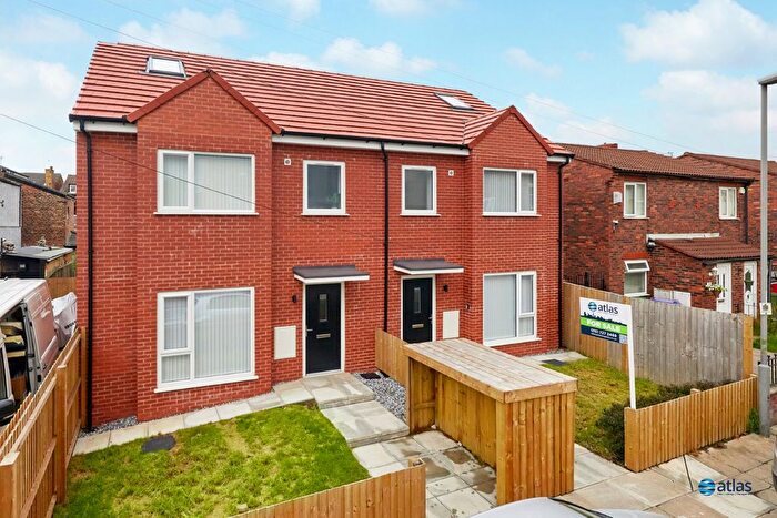 4 Bedroom Semi Detached House For Sale In Holland Street, Kensington, L7