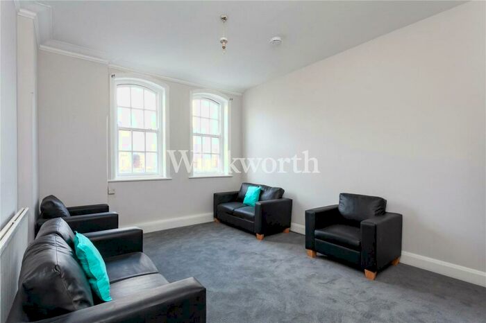 4 Bedroom Apartment To Rent In Golders Green Road, London, NW11