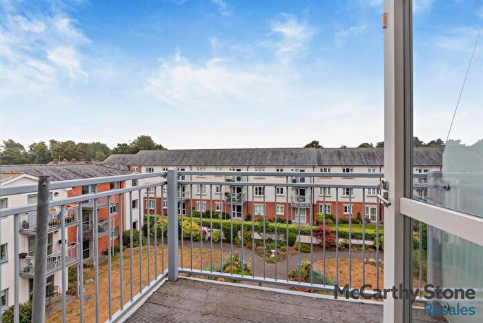 2 Bedroom Apartment For Sale In Lady Susan Court, New Road, Basingstoke, RG21