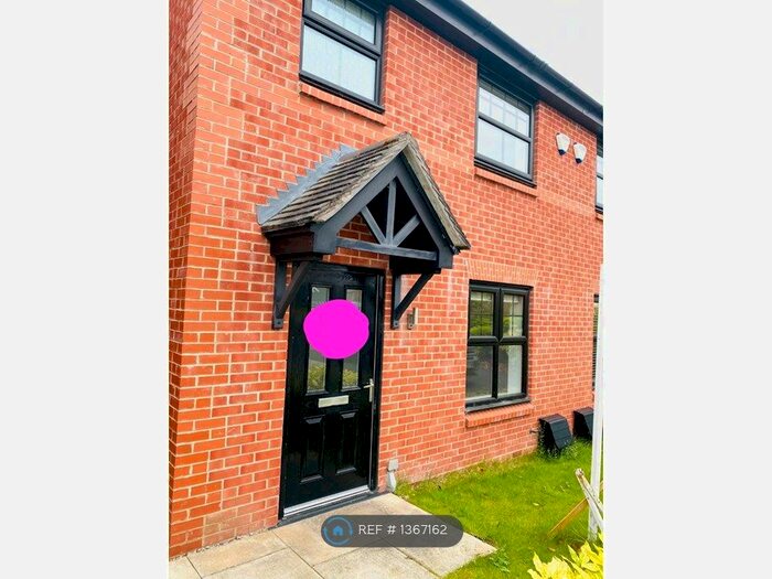 3 Bedroom Semi-Detached House To Rent In Hawthorn Avenue, Hazel Grove, Stockport, SK7