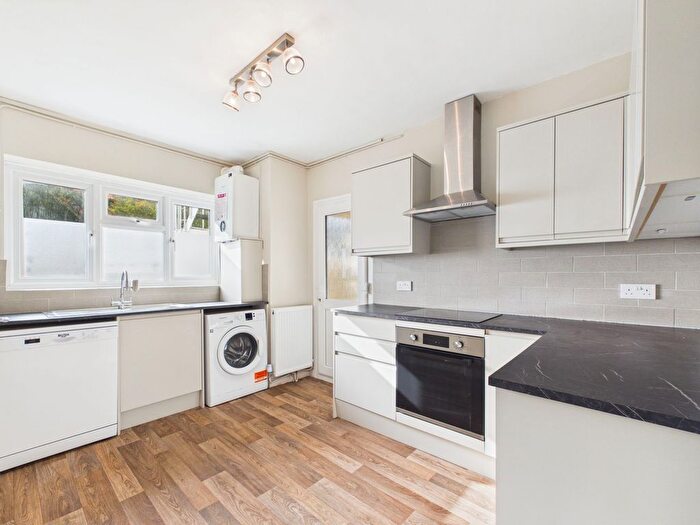 2 Bedroom Flat To Rent In Parabola Road, The Pines Parabola Road, GL50