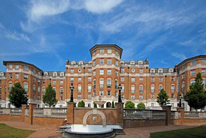 2 Bedroom Flat To Rent In Chapman Square, Wimbledon, SW19