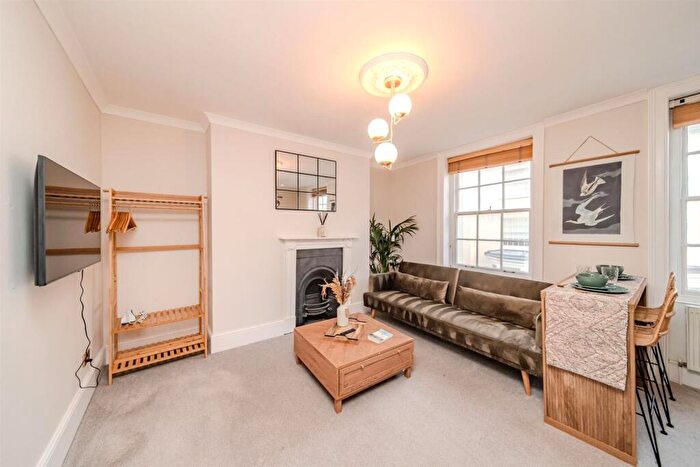 1 Bedroom Apartment To Rent In Bloomsbury Place, Brighton, BN2