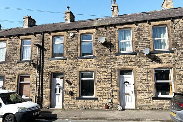 3 Bedroom Terraced House For Sale In Thornton Street, Skipton, BD23