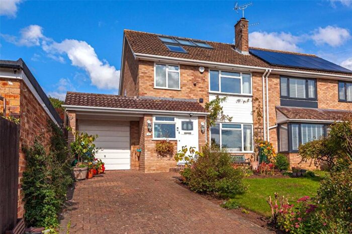 3 Bedroom Semi-Detached House For Sale In Pine Croft, Marlow, Buckinghamshire, SL7