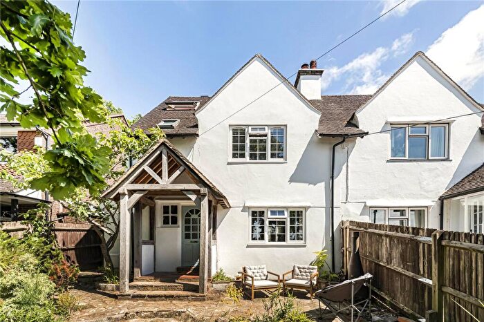 4 Bedroom Semi-Detached House For Sale In Cootham Brow, Storrington, Pulborough, West Sussex, RH20