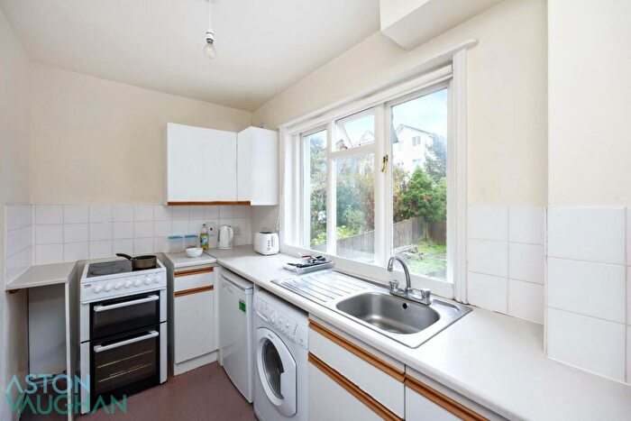 2 Bedroom Apartment To Rent In Baden Road, Brighton, BN2