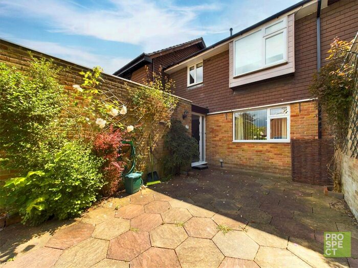 3 Bedroom Terraced House To Rent In Tithe Barn Drive, Maidenhead, Windsor And Maidenhead, SL6