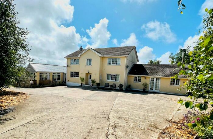 4 Bedroom Farm For Sale In Pembroke, SA71