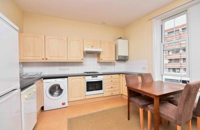 2 Bedroom Flat To Rent In Balham Hill, London, SW12