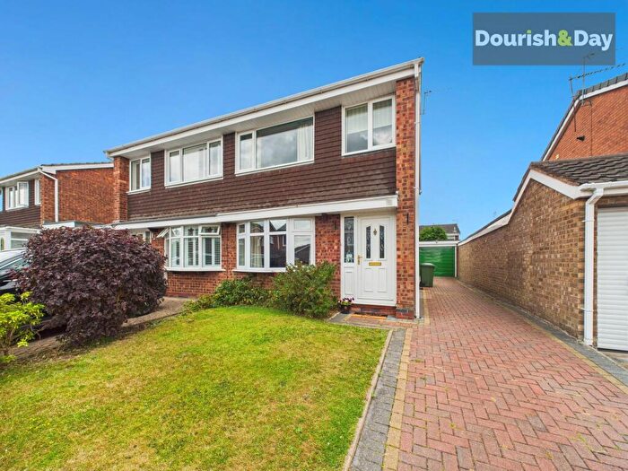 3 Bedroom Semi-Detached House For Sale In The Bramblings, Stafford, ST17