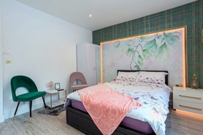 1 Bedroom House To Rent In Albion Road, Manchester, M14