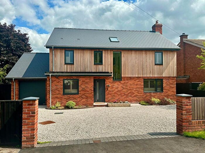 4 Bedroom Detached House For Sale In Holbrook Close, Hereford, HR1