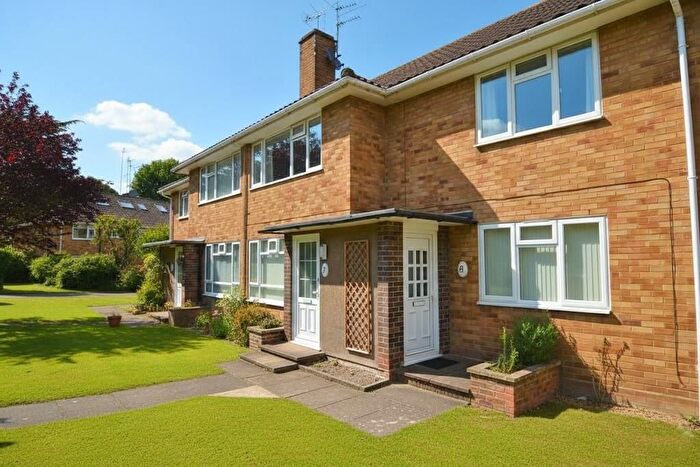 2 Bedroom Maisonette For Sale In Fir Tree, Allum Lane, Elstree, WD6