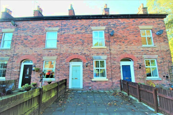 4 Bedroom Terraced House To Rent In Beech Street, Summerseat, BL9