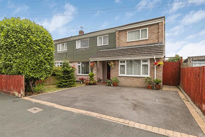 5 Bedroom Semi-Detached House For Sale In Coape Road, Stockwood, BS14