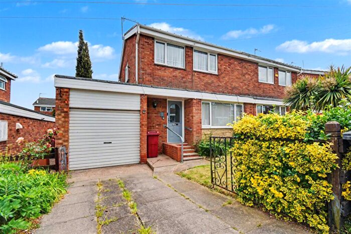 3 Bedroom House For Sale In Priory Crescent, Ulceby, DN39