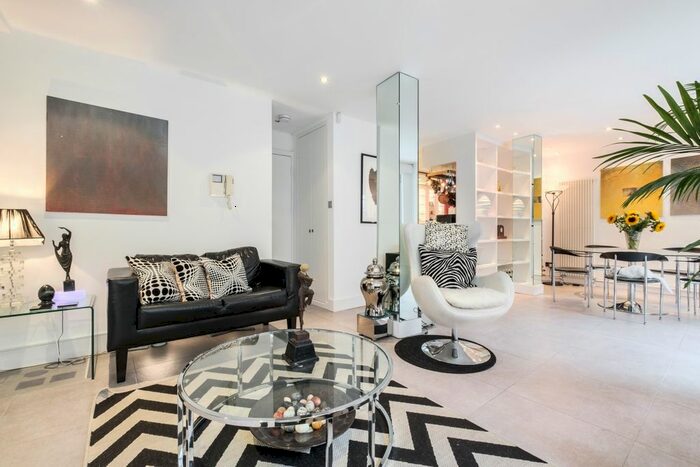 2 Bedroom Flat To Rent In Dallington Square, London, EC1V