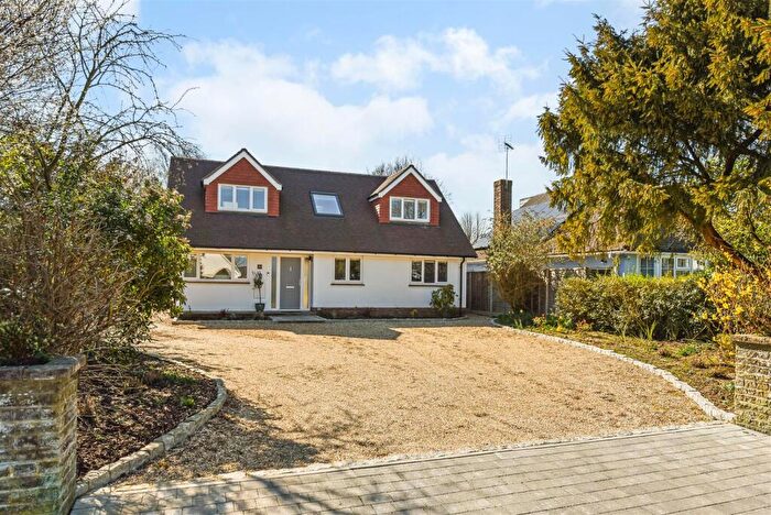 4 Bedroom Detached House For Sale In Elm Grove, Barnham, PO22