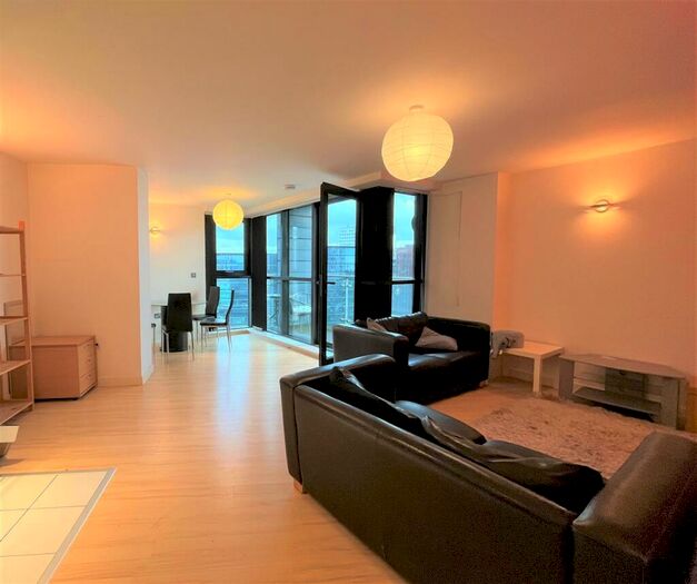2 Bedroom Apartment To Rent In Tempus Tower, Alumni, Manchester, M3