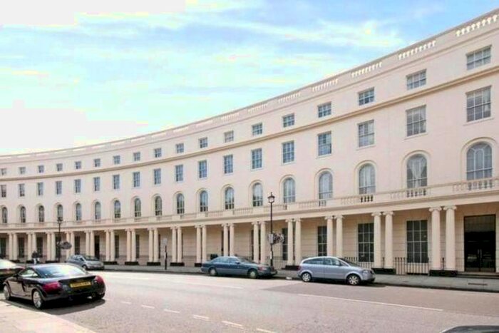 1 Bedroom Flat To Rent In Park Crescent, London, W1B