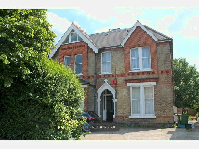 2 Bedroom Flat To Rent In Madeley Road, London, W5