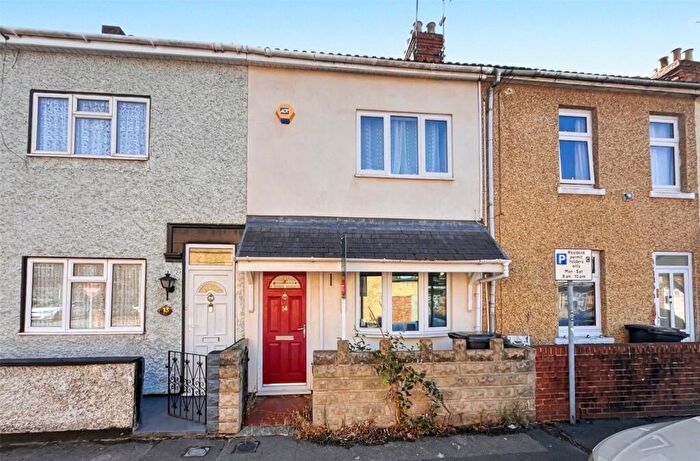 3 Bedroom Terraced House To Rent In Tennyson Street, Town Centre, Swindon, SN1