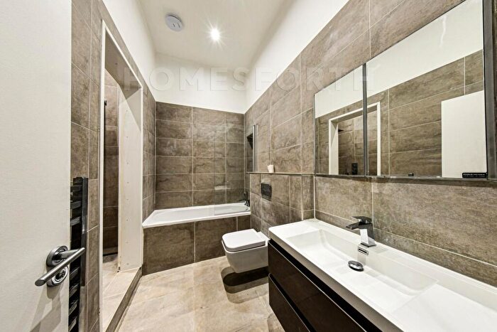 2 Bedroom Flat To Rent In Brondesbury Road, Queen's Park, NW6