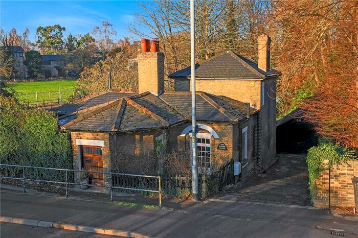 3 Bedroom Detached House To Rent In Newmarket Road, Cambridge, Cambridgeshire, CB5