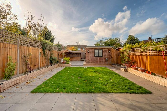 3 Bedroom Property To Rent In Alton Gardens, Whitton, Twickenham, TW2