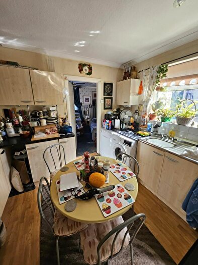 3 Bedroom Terraced House For Sale In Mansfield Crescent, Armthorpe, Doncaster, DN3